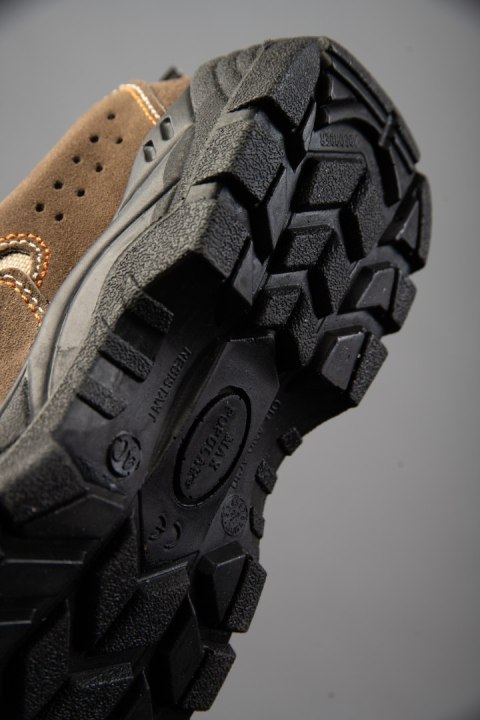 PÓŁBUT MAX - POPULAR ZAMSZ BRĄZ. S1-P SRC